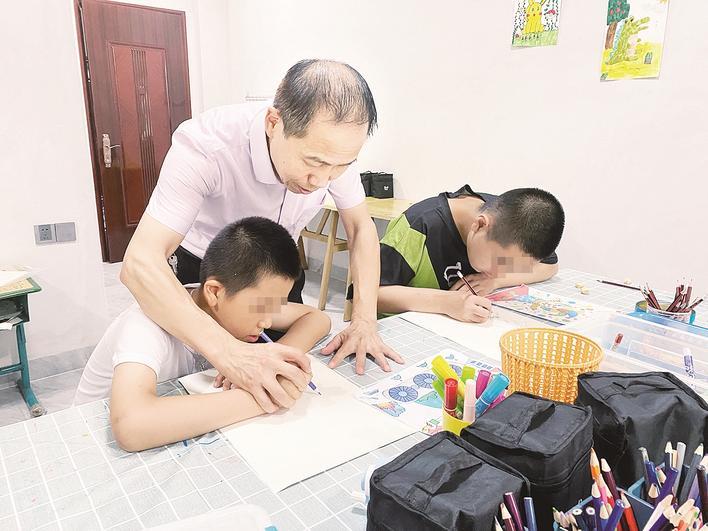 【身邊的道德模范】“蝸牛之家”創(chuàng)辦人吳幼盛：用愛與責任為“小蝸牛”點亮人生的燈塔